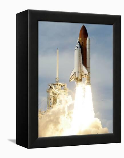 Space Shuttle-John Raoux-Framed Premier Image Canvas