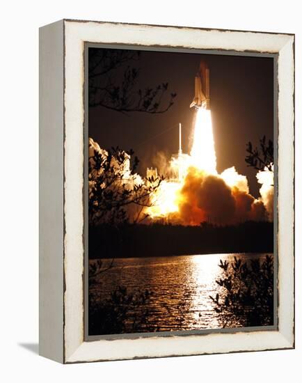 Space Shuttle-John Raoux-Framed Premier Image Canvas