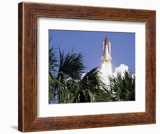 Space Shuttle-John Raoux-Framed Photographic Print