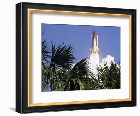 Space Shuttle-John Raoux-Framed Photographic Print