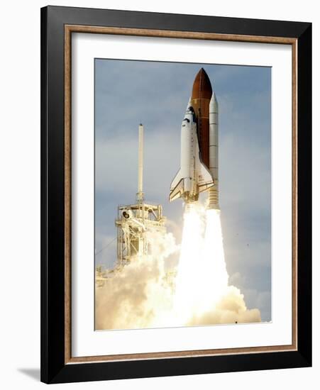 Space Shuttle-John Raoux-Framed Photographic Print