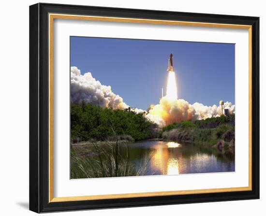 Space Shuttle-John Raoux-Framed Photographic Print