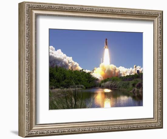 Space Shuttle-John Raoux-Framed Photographic Print