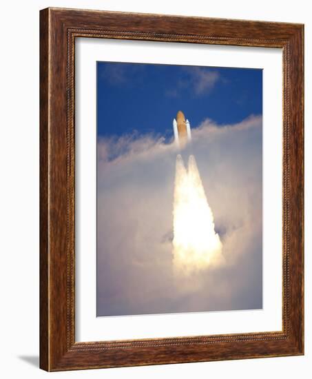 Space Shuttle-Alan Diaz-Framed Photographic Print