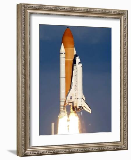 Space Shuttle-Alan Diaz-Framed Photographic Print