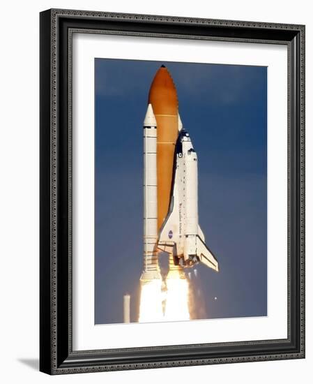 Space Shuttle-Alan Diaz-Framed Photographic Print