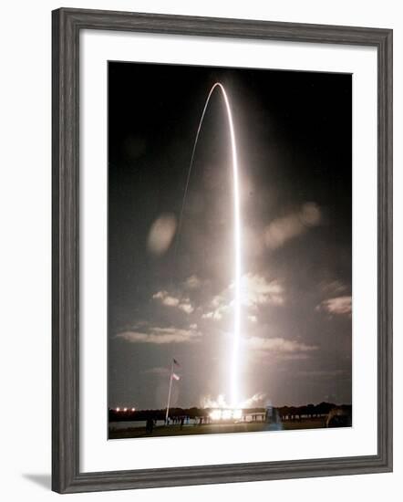 Space Shuttle-Paul Kizzle-Framed Photographic Print