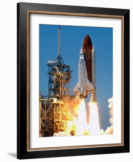 Space Shuttle-John Raoux-Framed Photographic Print