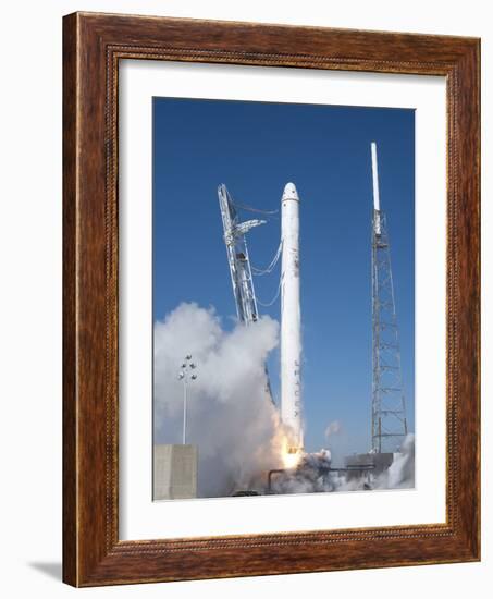 Spacex?S Falcon 9 Rocket and Dragon Spacecraft Lift Off from Cape Canaveral Air Force Station-null-Framed Photo