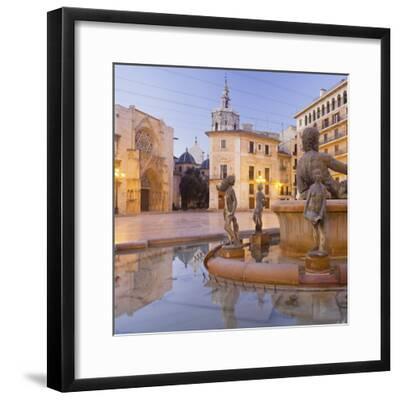 Spain Valencia Plaza De La Virgen Turia Fountain Catedral De