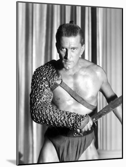 Spartacus by Stanley Kubrik with Kirk Douglas, 1960 (b/w photo)-null-Mounted Photo