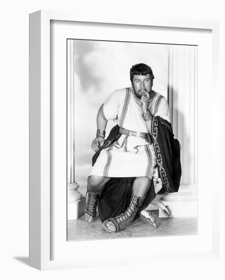 Spartacus by Stanley Kubrik with Peter Ustinov, 1960 (b/w photo)-null-Framed Photo