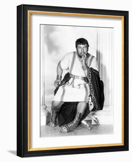 Spartacus by Stanley Kubrik with Peter Ustinov, 1960 (b/w photo)-null-Framed Photo