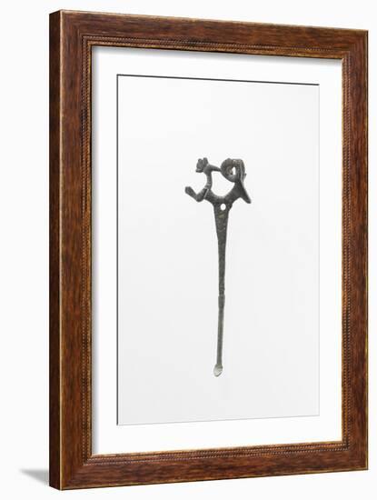 Spatule ayant pu servir de cure-oreille-null-Framed Giclee Print