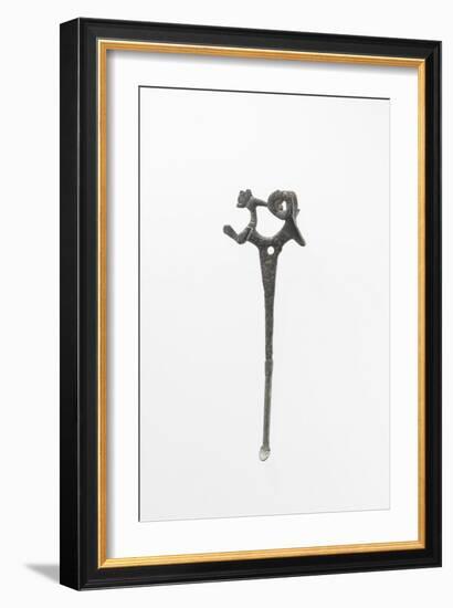 Spatule ayant pu servir de cure-oreille-null-Framed Giclee Print