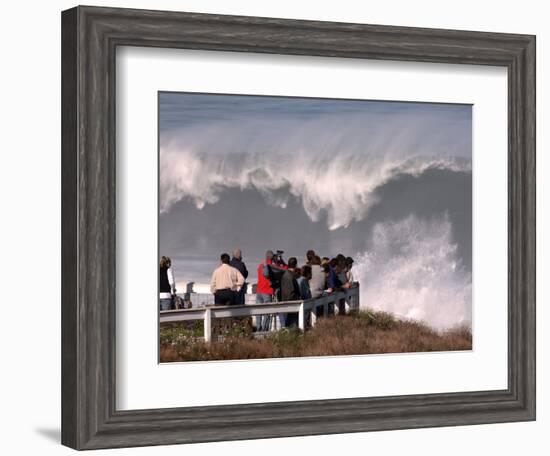 Spectators Line the Bluff at La Jolla Cove to Get a Good Look at the Large Surf in San Diego-null-Framed Photographic Print