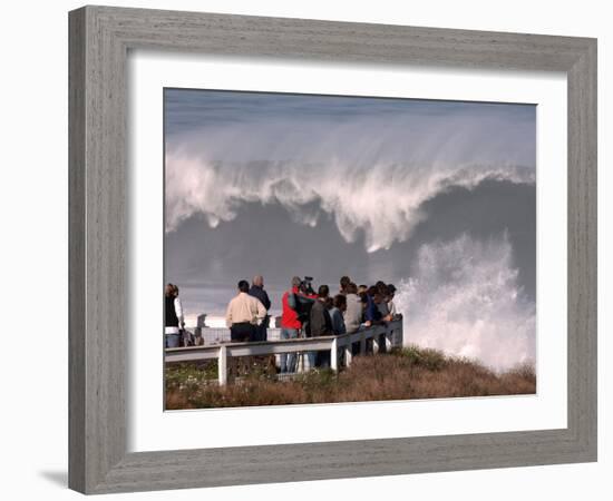 Spectators Line the Bluff at La Jolla Cove to Get a Good Look at the Large Surf in San Diego-null-Framed Photographic Print