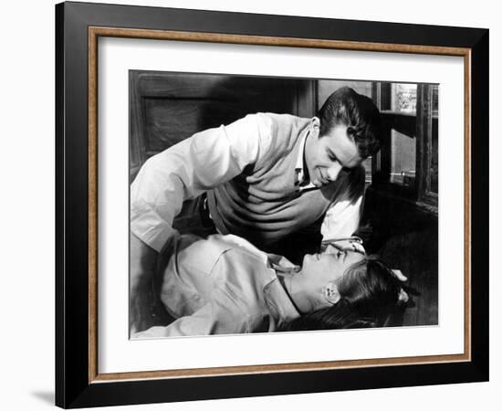 Splendor In The Grass, Warren Beatty, Natalie Wood, 1961-null-Framed Photo