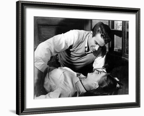 Splendor In The Grass, Warren Beatty, Natalie Wood, 1961-null-Framed Photo