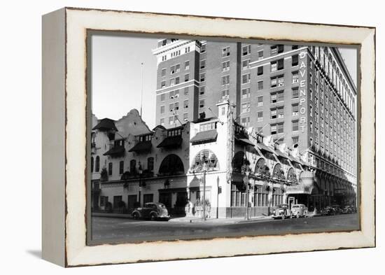 Spokane, WA View of Davenport Hotel Photograph - Spokane, WA-Lantern Press-Framed Stretched Canvas