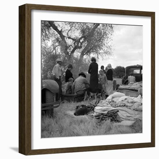 Squatters along highway near Bakersfield, California, 1935-Dorothea Lange-Framed Photographic Print