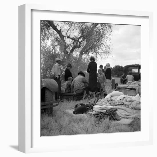 Squatters along highway near Bakersfield, California, 1935-Dorothea Lange-Framed Photographic Print