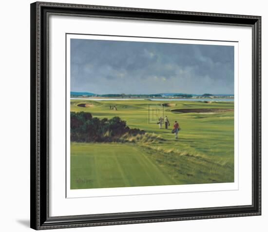 St. Andrews 11th - High (In)-Peter Munro-Framed Collectable Print