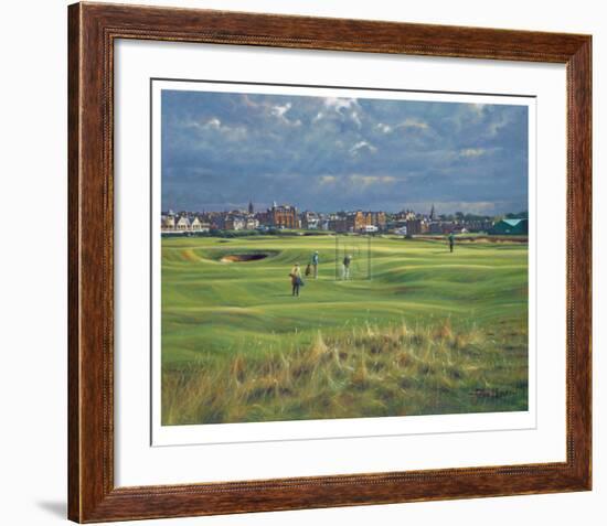 St. Andrews 16th - Corner Of The Dyke-Peter Munro-Framed Limited Edition