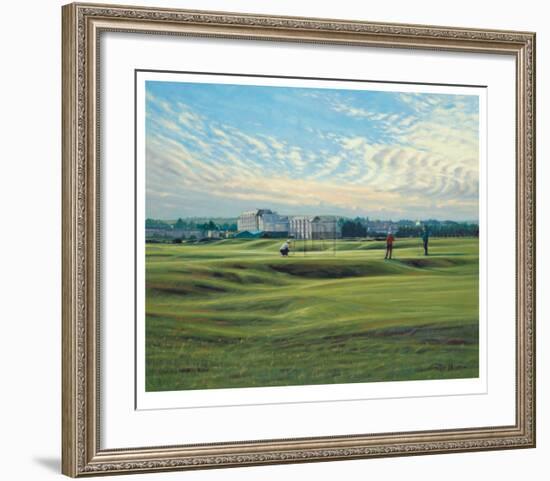 St. Andrews 3rd - Cartgate (Out)-Peter Munro-Framed Collectable Print