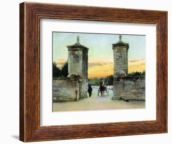 St. Augustine, Florida - View of the Old City Gate-Lantern Press-Framed Art Print