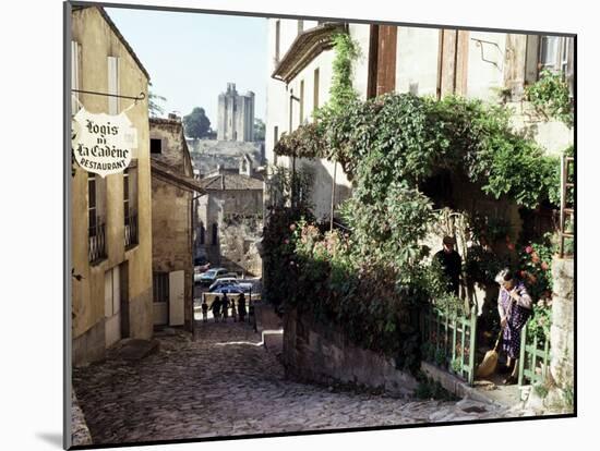 St. Emillion, Aquitaine, France-Adam Woolfitt-Mounted Photographic Print