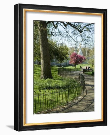 St. James's Park, London, England, United Kingdom-Ethel Davies-Framed Photographic Print