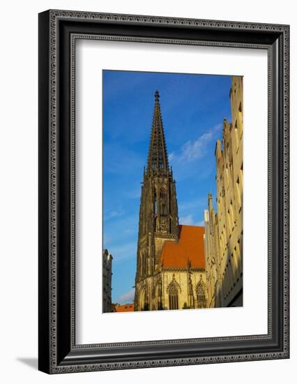 St. Lambert's Church on Prinzipalmarkt, Munster, North Rhine-Westphalia, Germany, Europe-Frank Fell-Framed Photographic Print