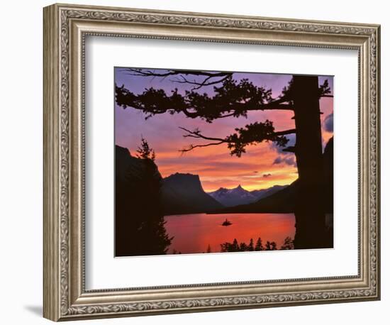 St Mary Lake at Sunset, Glacier National Park, Montana, USA-Jaynes Gallery-Framed Photographic Print