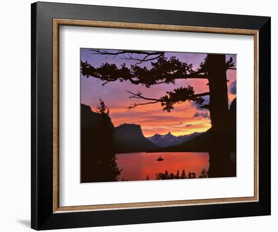 St Mary Lake at Sunset, Glacier National Park, Montana, USA-Jaynes Gallery-Framed Photographic Print