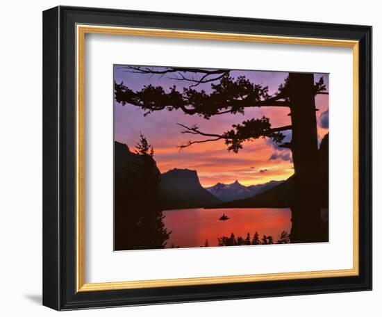 St Mary Lake at Sunset, Glacier National Park, Montana, USA-Jaynes Gallery-Framed Photographic Print