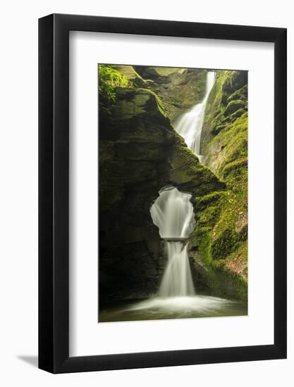 St Nectan'S Kieve, A Sixty Foot Waterfall, Saint Nectan'S Glen-Ross Hoddinott-Framed Photographic Print