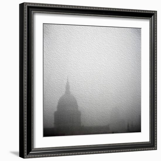 St Pauls Cathedral in Fog-Tosh-Framed Art Print