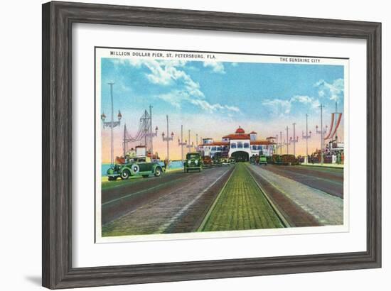 St. Petersburg, Florida - Down Million Dollar Pier Scene-Lantern Press-Framed Art Print