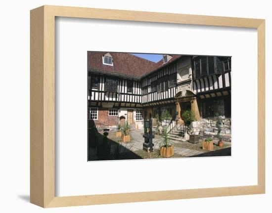 St William's College, York, North Yorkshire-Rolf Richardson-Framed Photographic Print