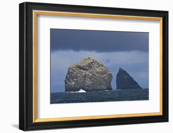 Stac Lee and Stac an Armin, St. Kilda Archipielago, Outer Hebrides, Scotland, UK-Muñoz-Framed Photographic Print