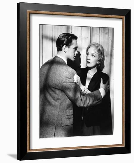 STAGE FRIGHT, 1950 directed by ALFRED HITCHCOCK Richard Todd / Marlen Dietrich (b/w photo)-null-Framed Photo