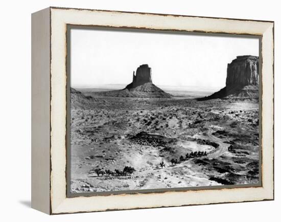 Stagecoach, 1939-null-Framed Stretched Canvas