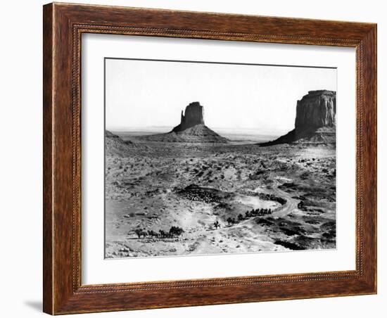 Stagecoach, 1939-null-Framed Photo