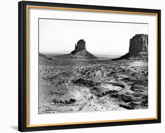 Stagecoach, 1939-null-Framed Photo