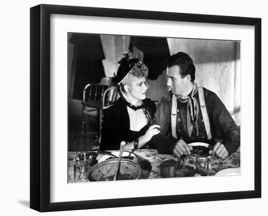 Stagecoach, Claire Trevor, John Wayne, 1939-null-Framed Photo