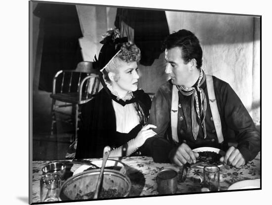 Stagecoach, Claire Trevor, John Wayne, 1939-null-Mounted Photo