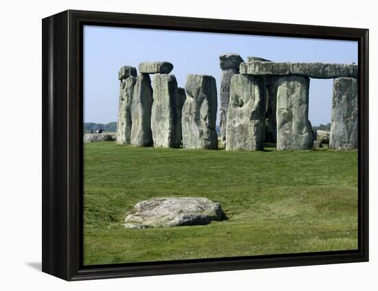 Standing Stone Circle of Stonehenge, 3000-2000BC, UNESCO World Heritage Site, Wiltshire, England-Ethel Davies-Framed Premier Image Canvas