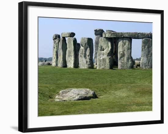 Standing Stone Circle of Stonehenge, 3000-2000BC, UNESCO World Heritage Site, Wiltshire, England-Ethel Davies-Framed Photographic Print