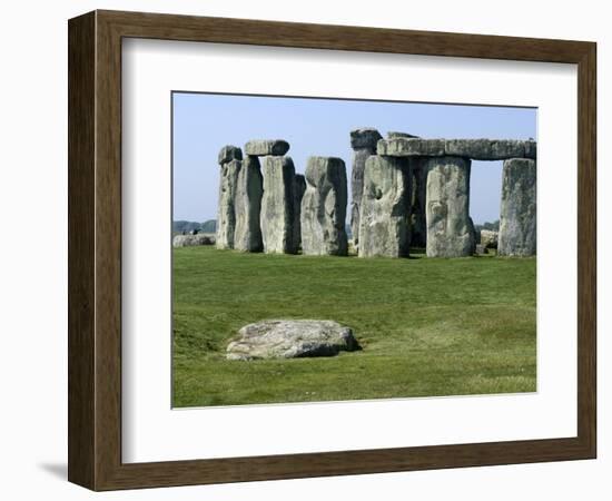 Standing Stone Circle of Stonehenge, 3000-2000BC, UNESCO World Heritage Site, Wiltshire, England-Ethel Davies-Framed Photographic Print